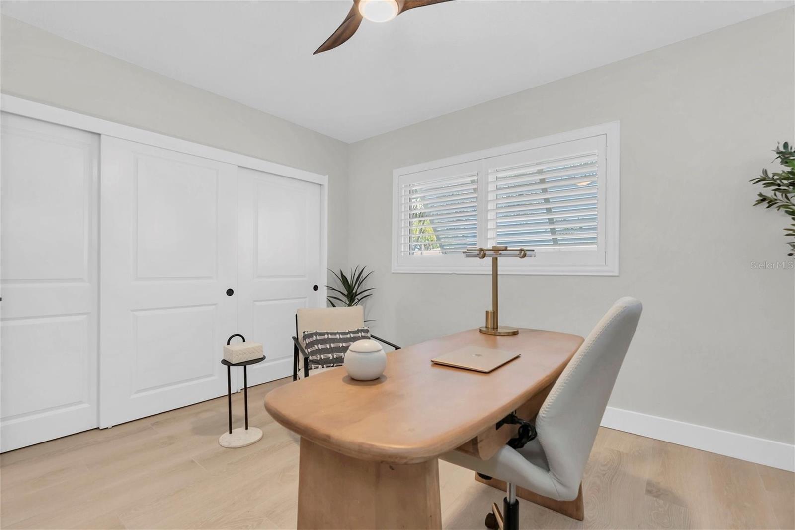 SUNRAY BEACH HOMES - Residential