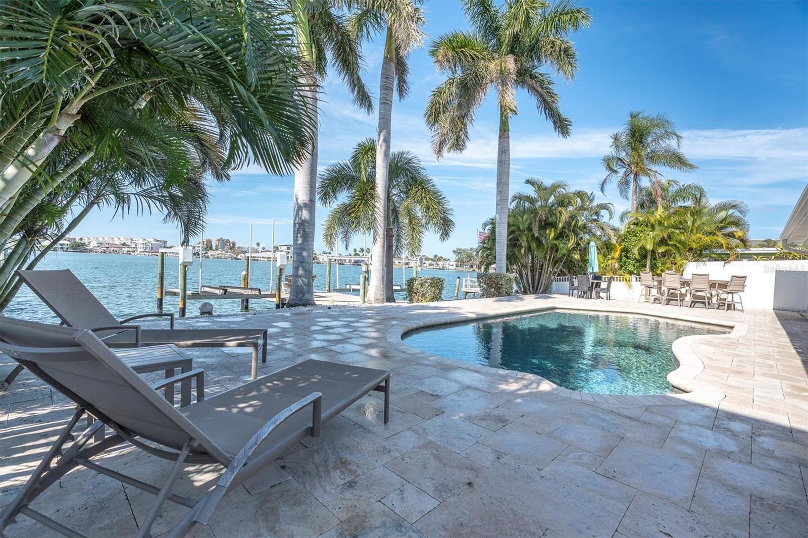 SUNRAY BEACH HOMES - Residential