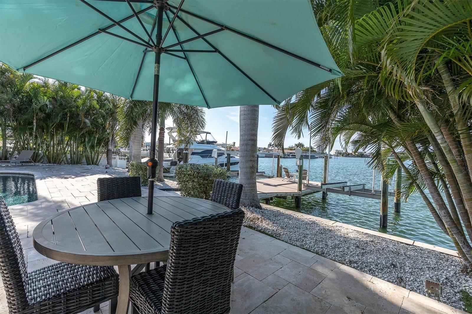 SUNRAY BEACH HOMES - Residential