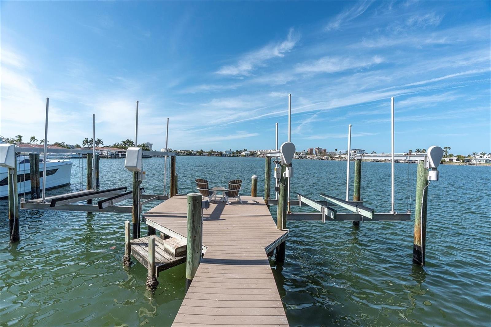 SUNRAY BEACH HOMES - Residential