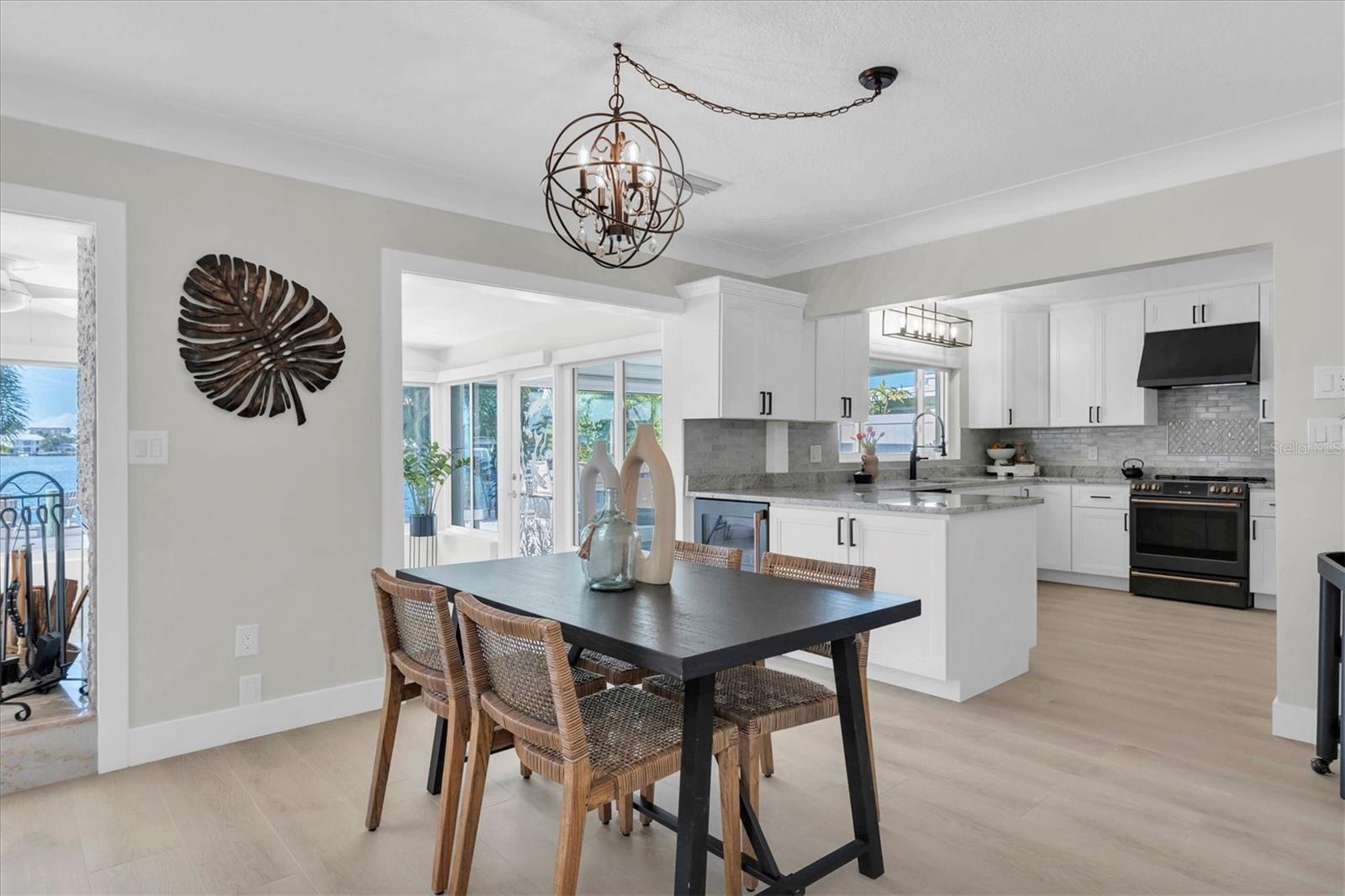 SUNRAY BEACH HOMES - Residential