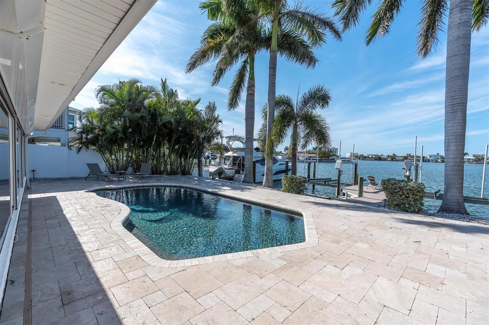 SUNRAY BEACH HOMES - Residential