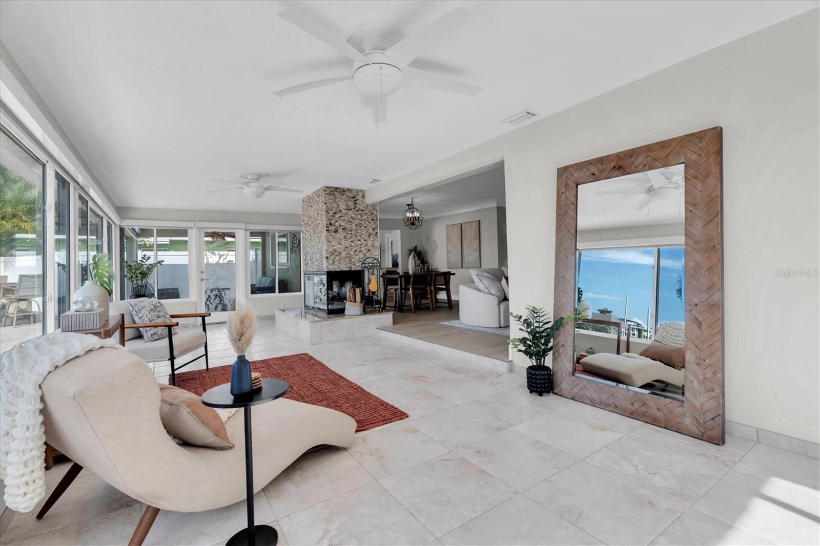 SUNRAY BEACH HOMES - Residential