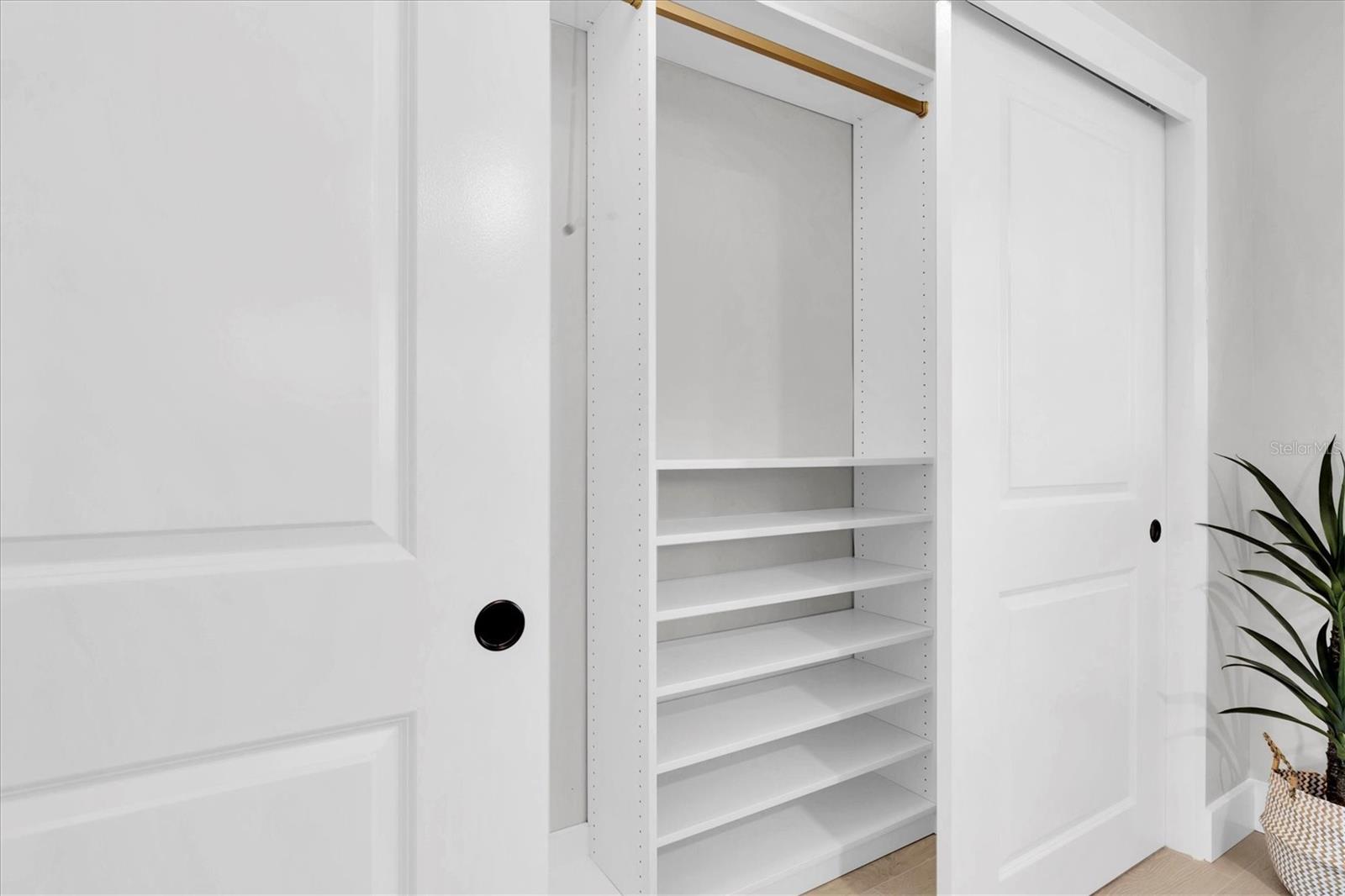 SUNRAY BEACH HOMES - Residential