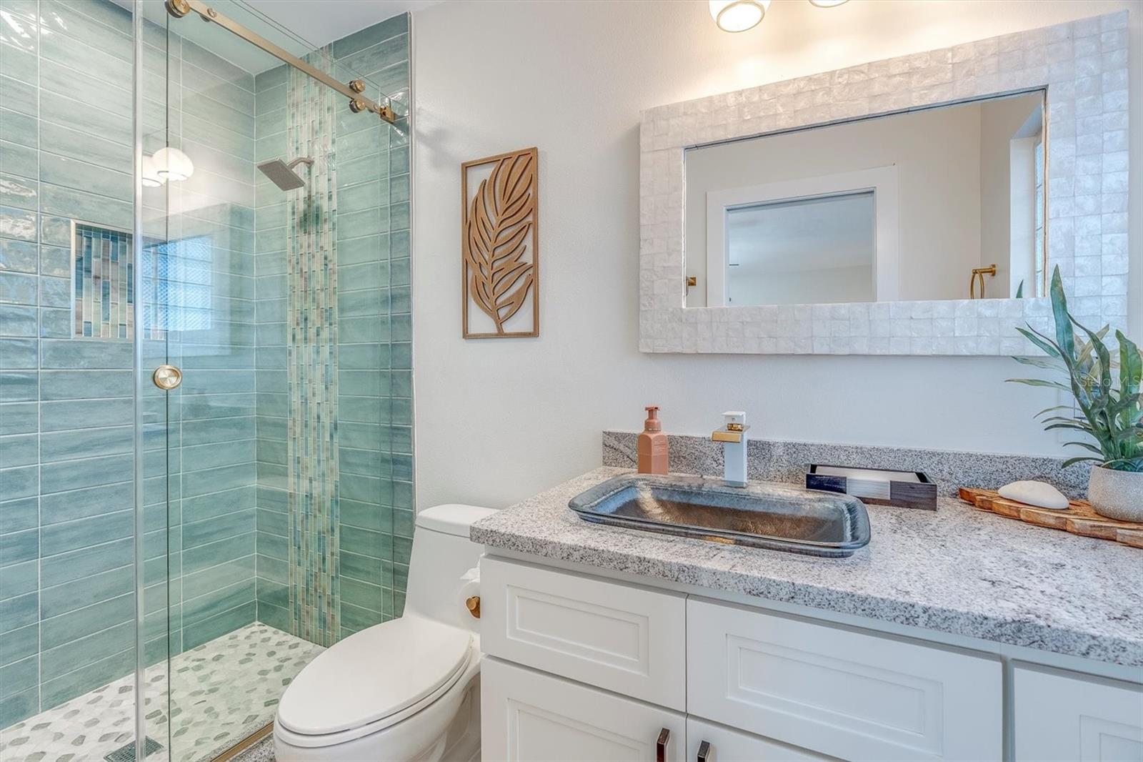 SUNRAY BEACH HOMES - Residential