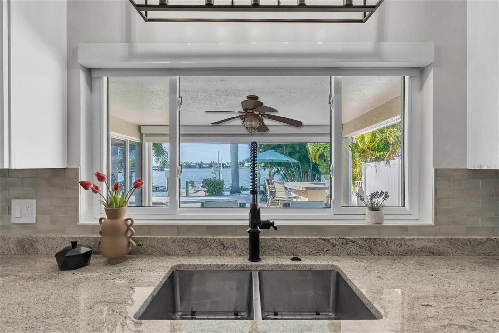 SUNRAY BEACH HOMES - Residential