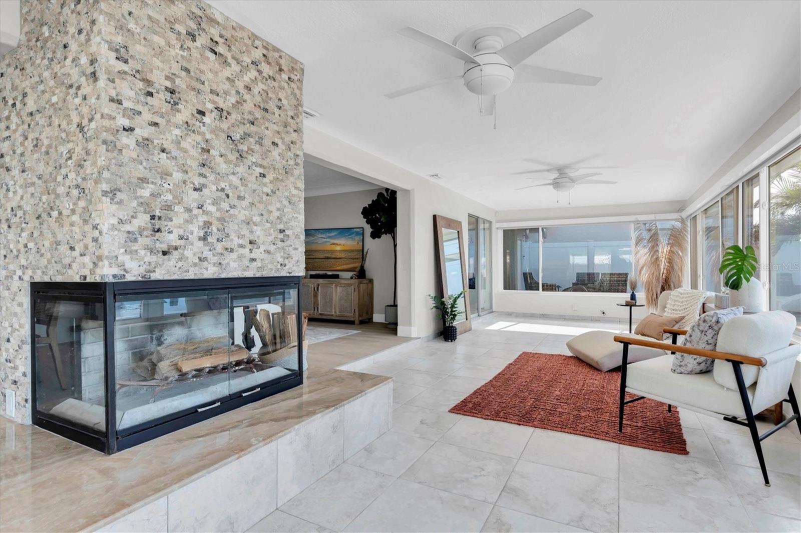 SUNRAY BEACH HOMES - Residential