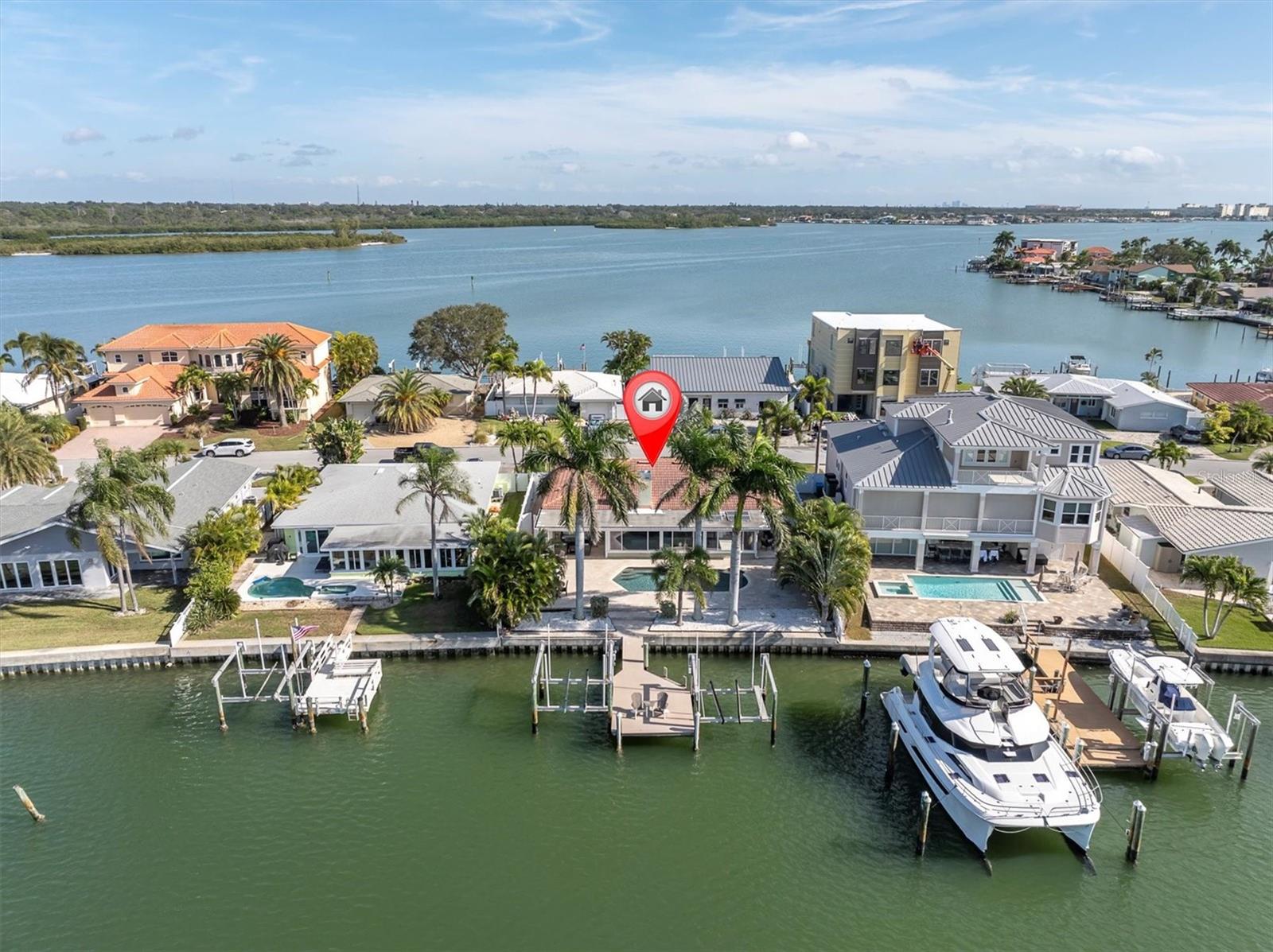 SUNRAY BEACH HOMES - Residential