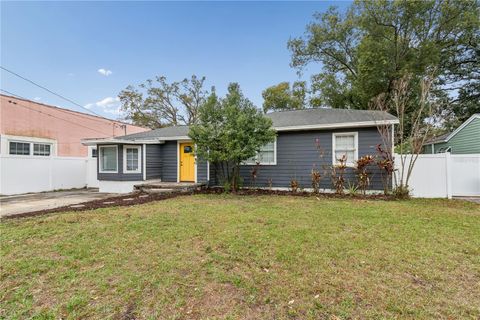 Photo of 1206 E Crenshaw Street, Tampa, FL 33604 (MLS # TB8469655)