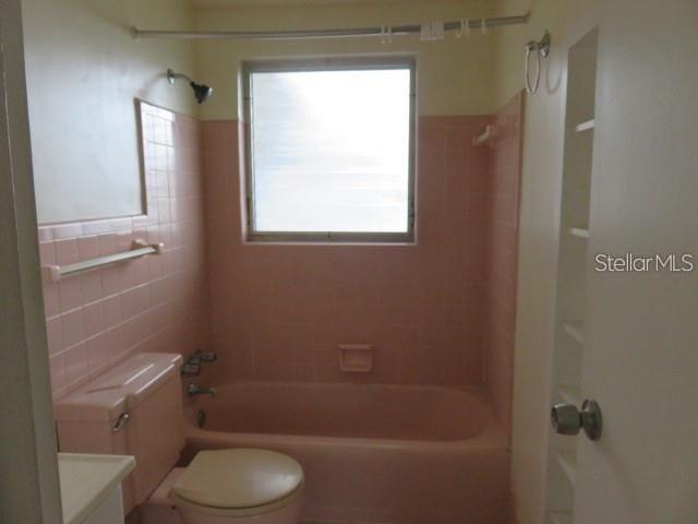 BAYSHORE GARDENS SEC 9-B - Residential Lease