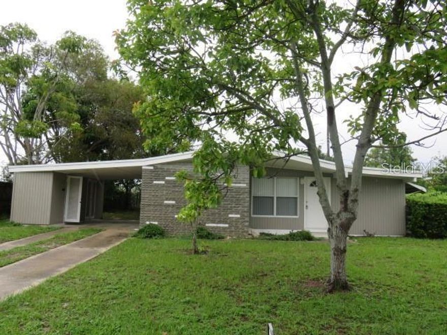 Bayshore Gardens annual rental now available. Exceptionally clean and ready for occupancy. 2 bedrooms, 1 bathroom and an office. This home also has a screened in porch for the evening enjoyment of family BBQ`s. Enjoy the community pool, park and playground. Bayshore Gardens is centrally located to SRQ, shopping, dining and State College of Florida.