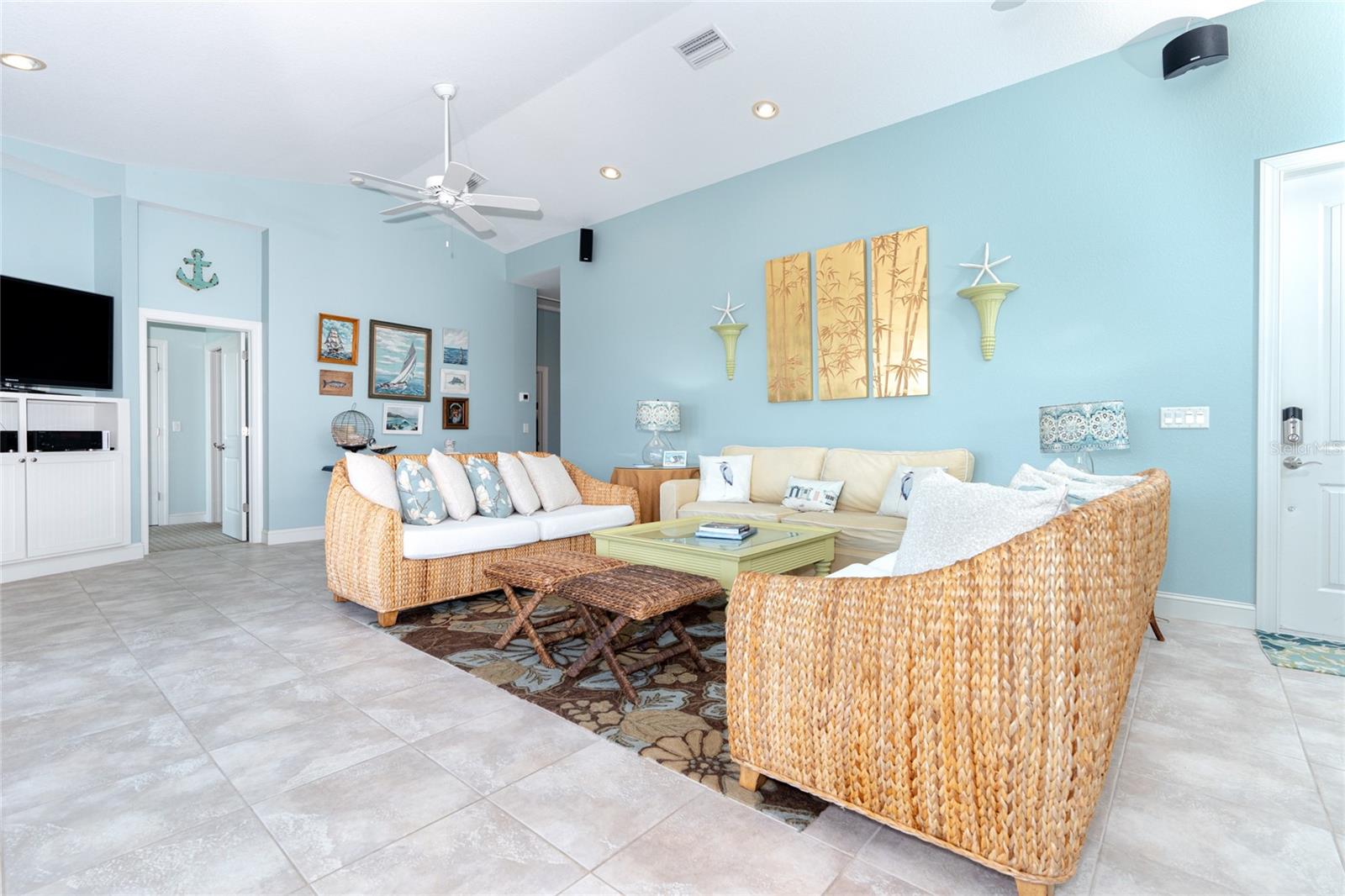 PALM ISLAND ESTATES - Residential