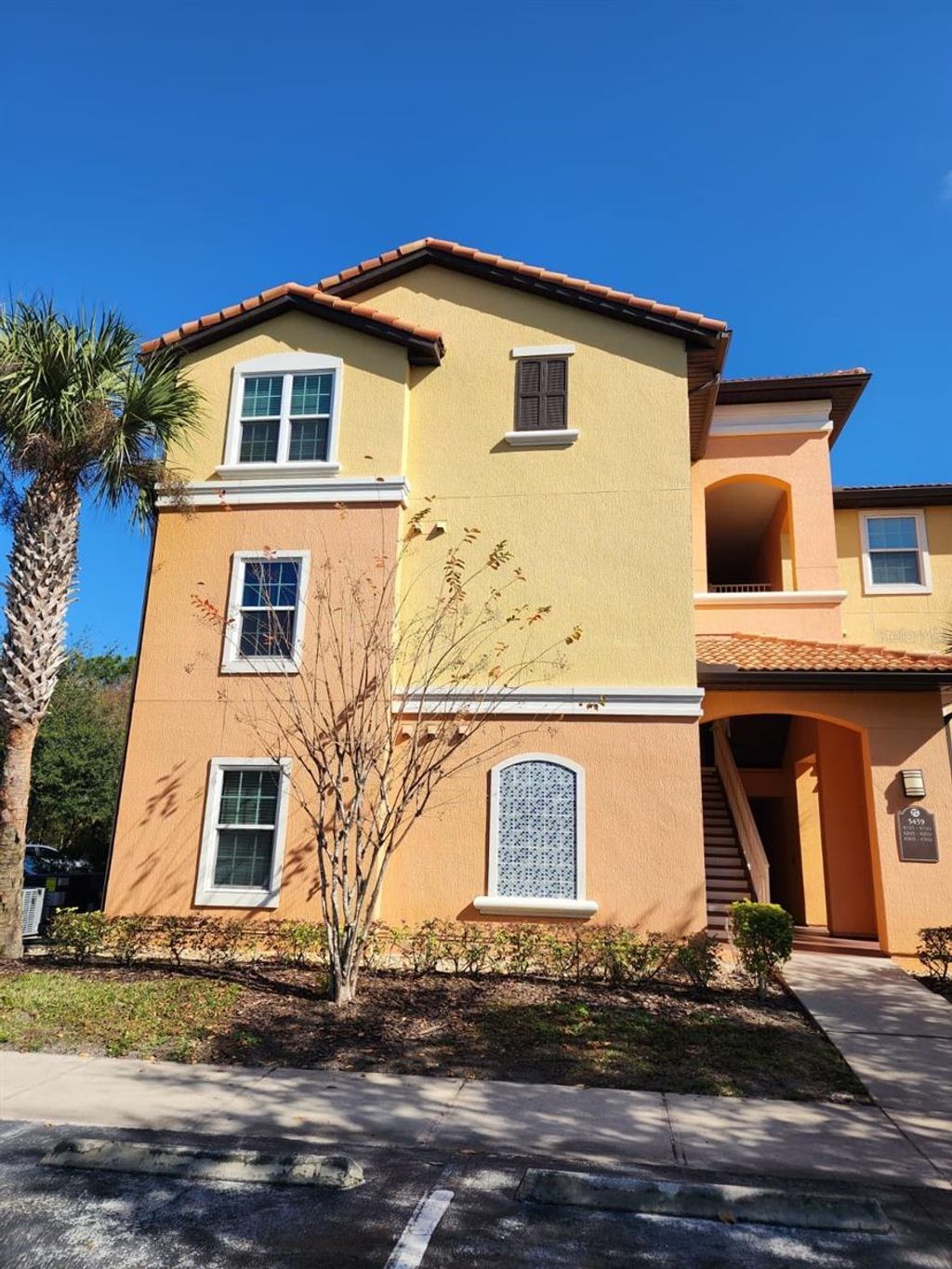 Photo of 5459 Vineland Road #4307, Orlando, FL 32811 (MLS # O6372281)