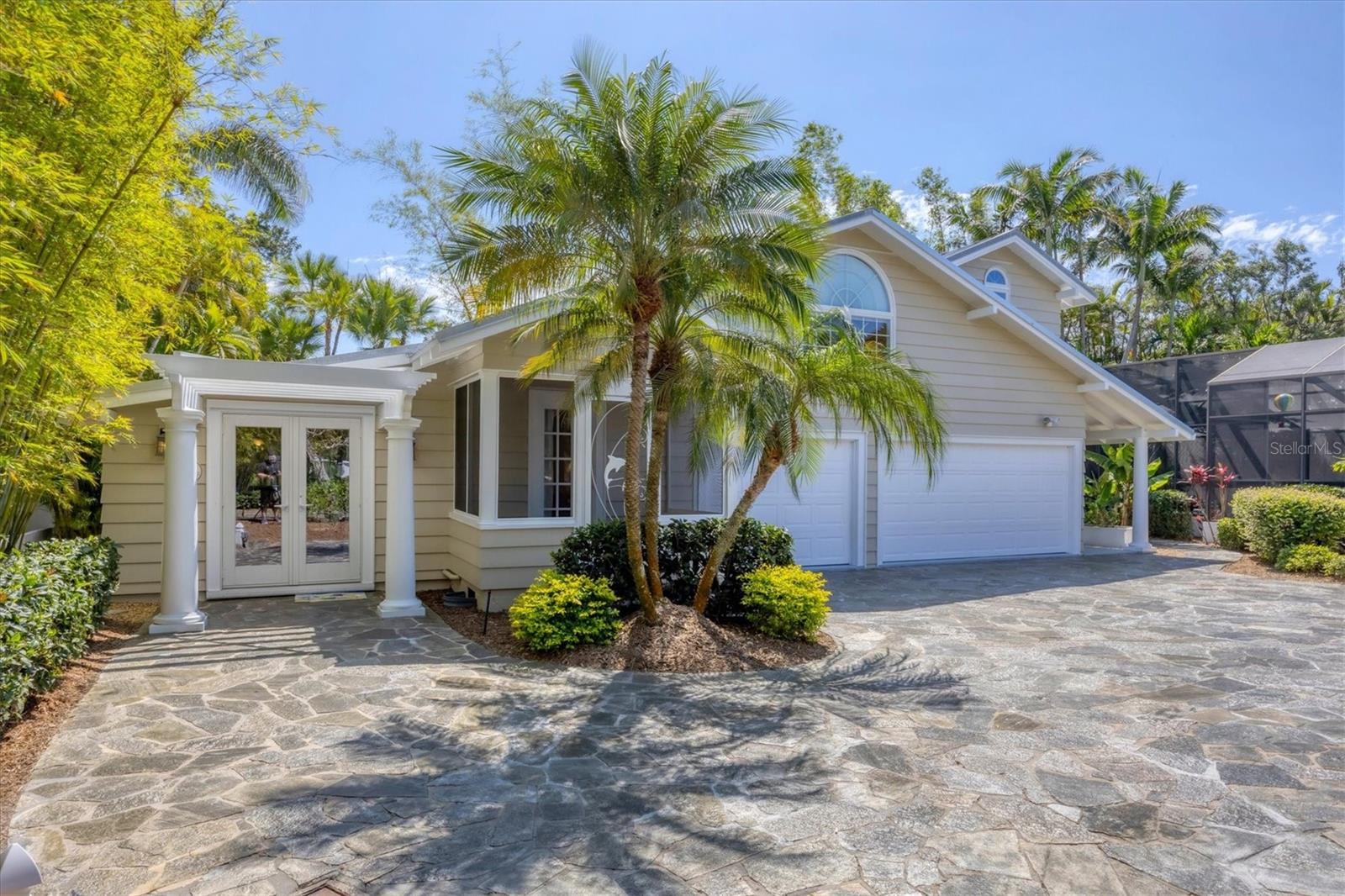 BAY ISLAND - Residential