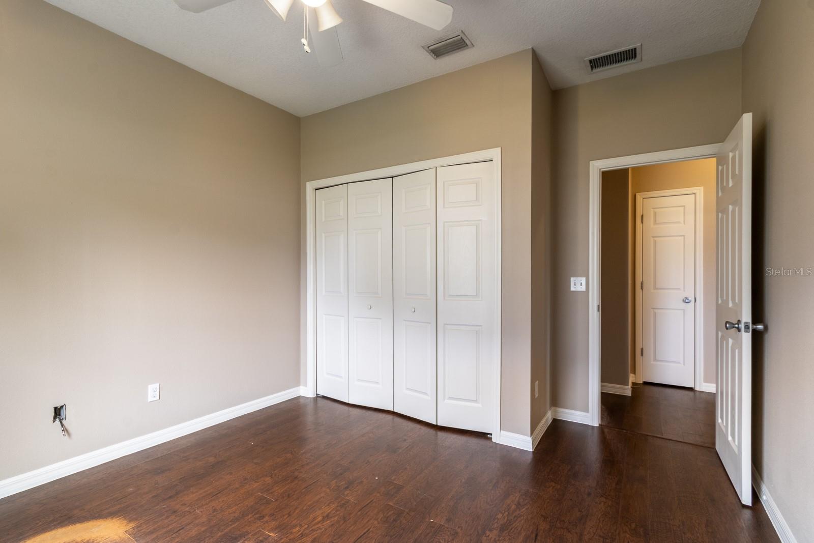 SOUTH POINTE PH 1 UNIT 5-B - Residential