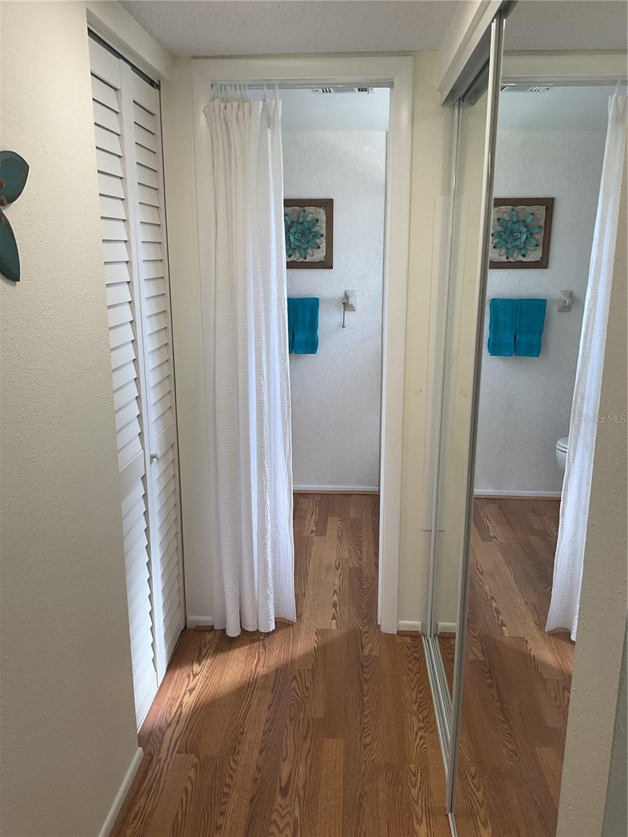 OAK FORREST - Residential