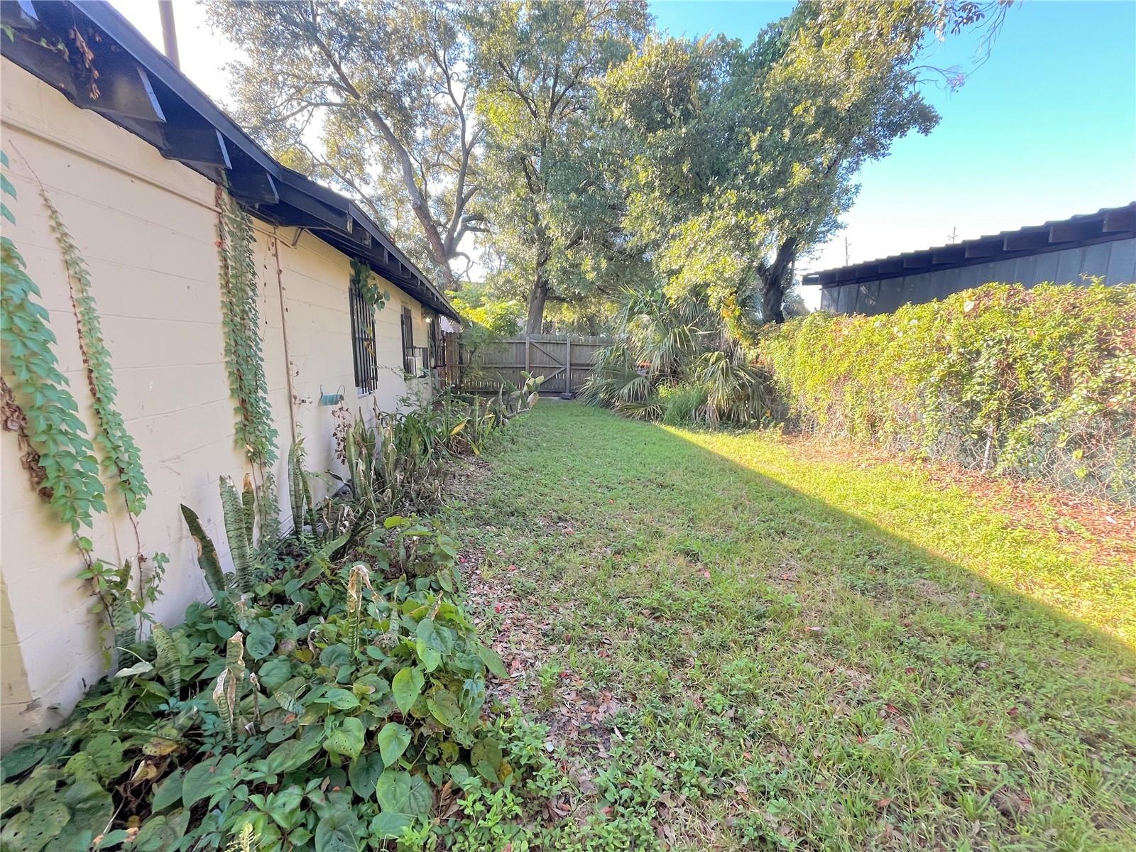 JAMES A WOODS SUB - Residential Lease