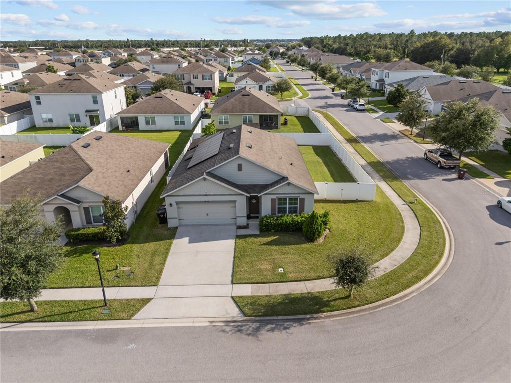 Photo of 1833 Bluepoint Street, Saint Cloud, FL 34771 (MLS # O6347556)