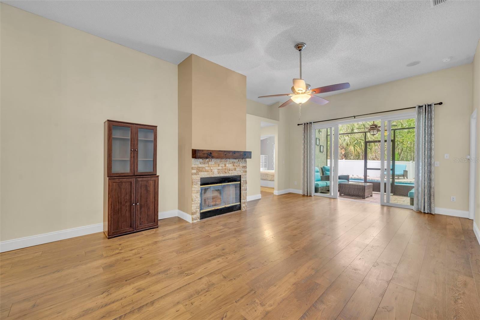 CARILLON - Residential