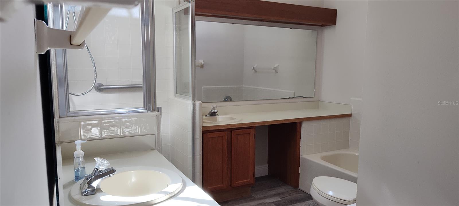 PINE ISLAND PH 3 - Residential