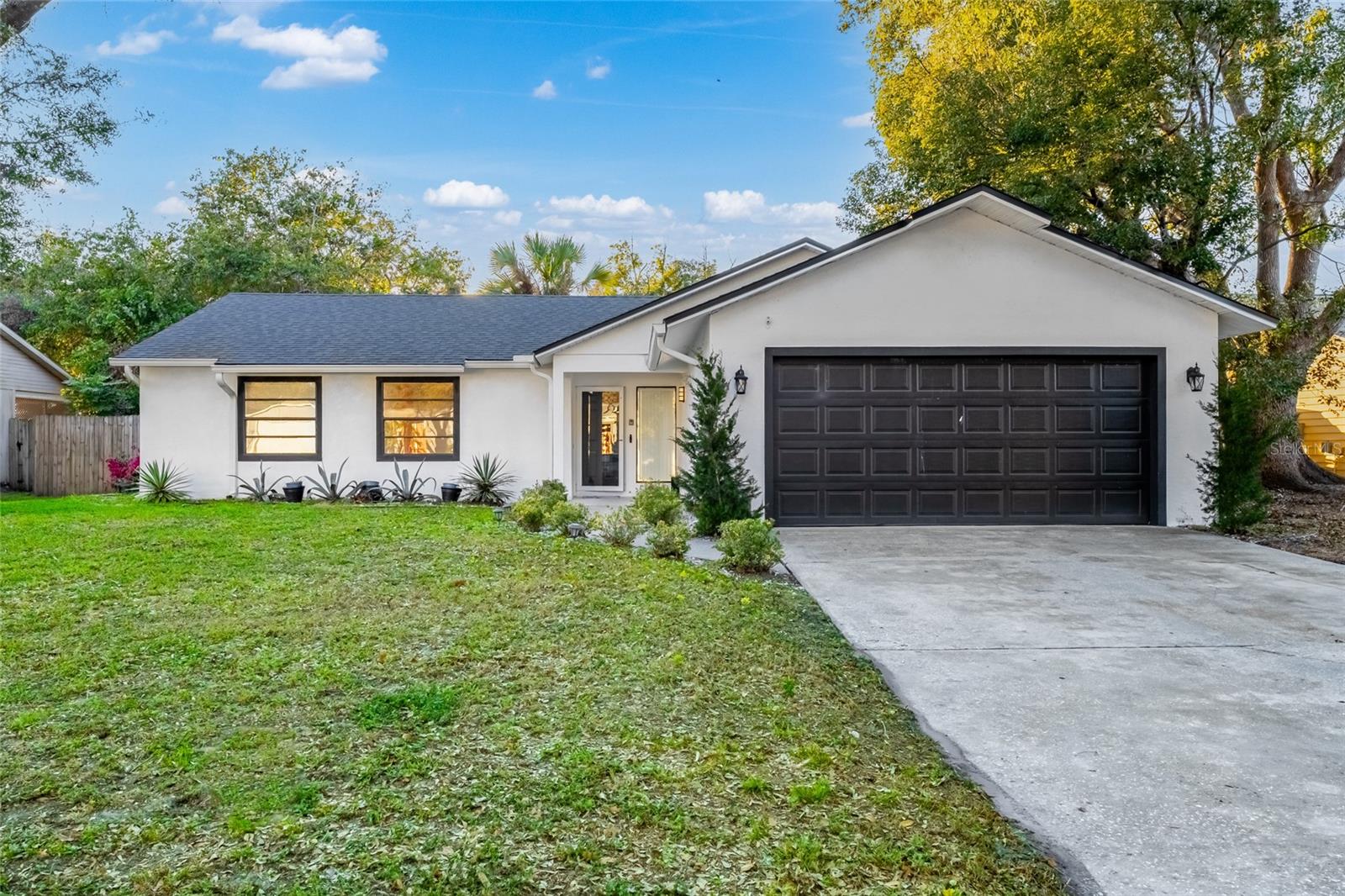 FRST OAKS PH 02 - Residential Lease