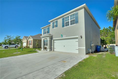 A home in WINTER HAVEN