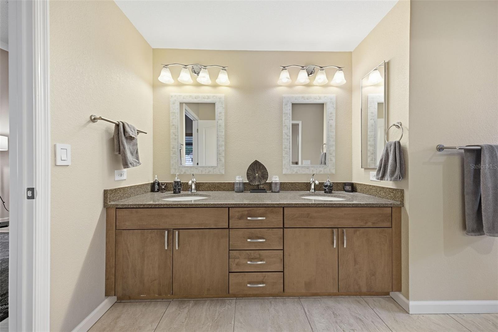 COVENTRY VILLAGE PH II-B - Residential