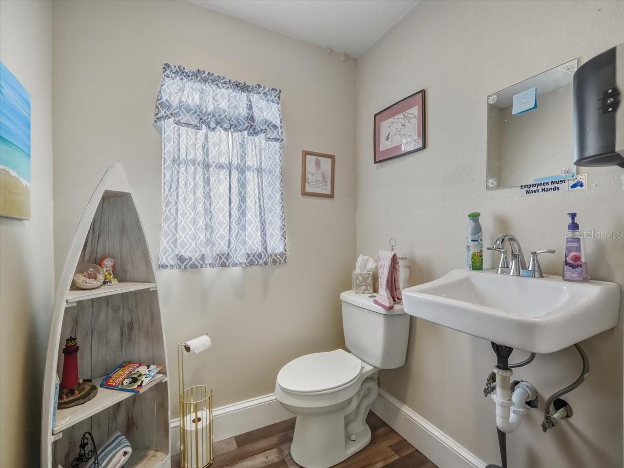 GULF COAST COMM CENTER - Commercial Sale