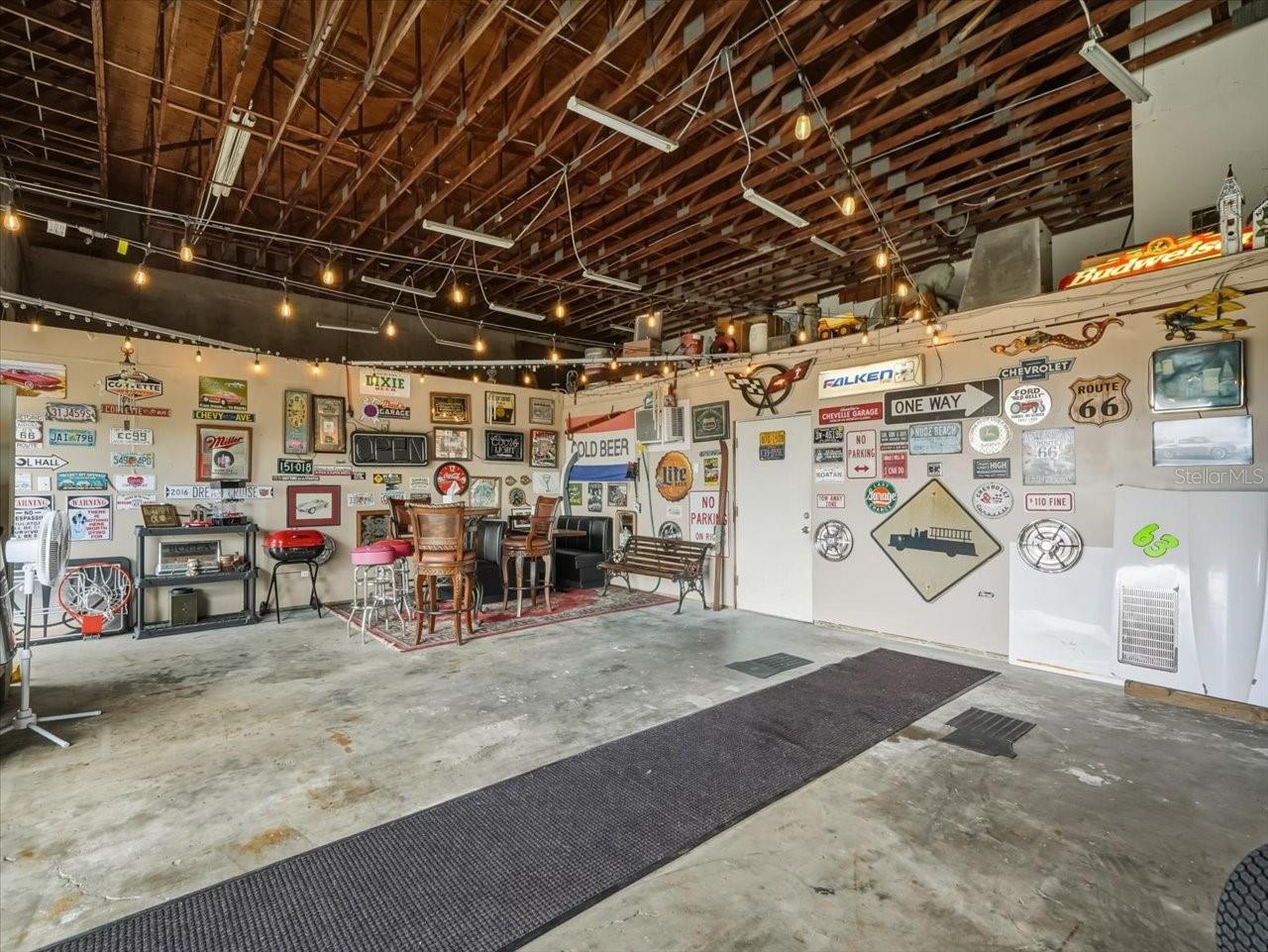 GULF COAST COMM CENTER - Commercial Sale