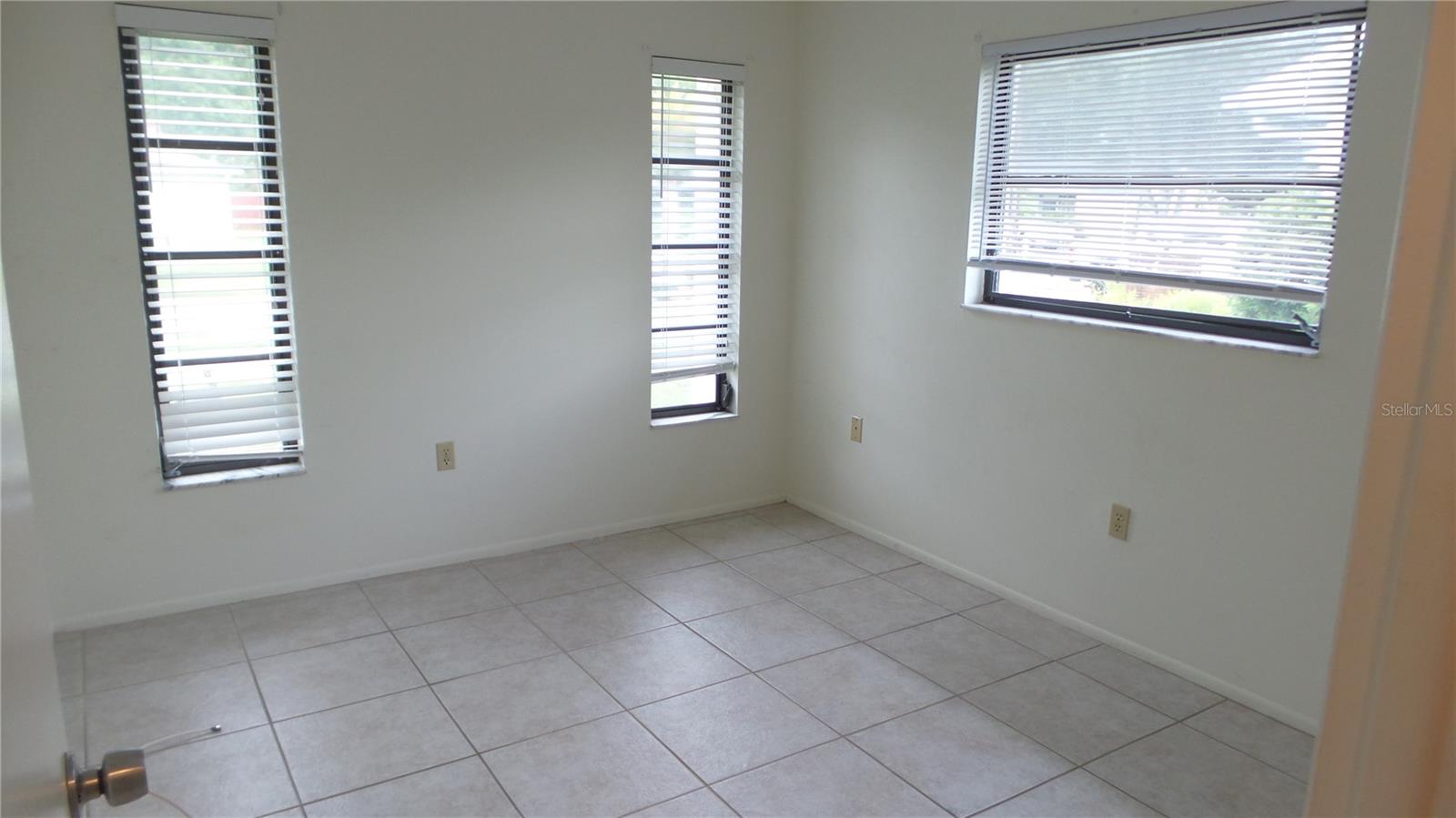 OAKLEAF VILLAGE - Residential Lease