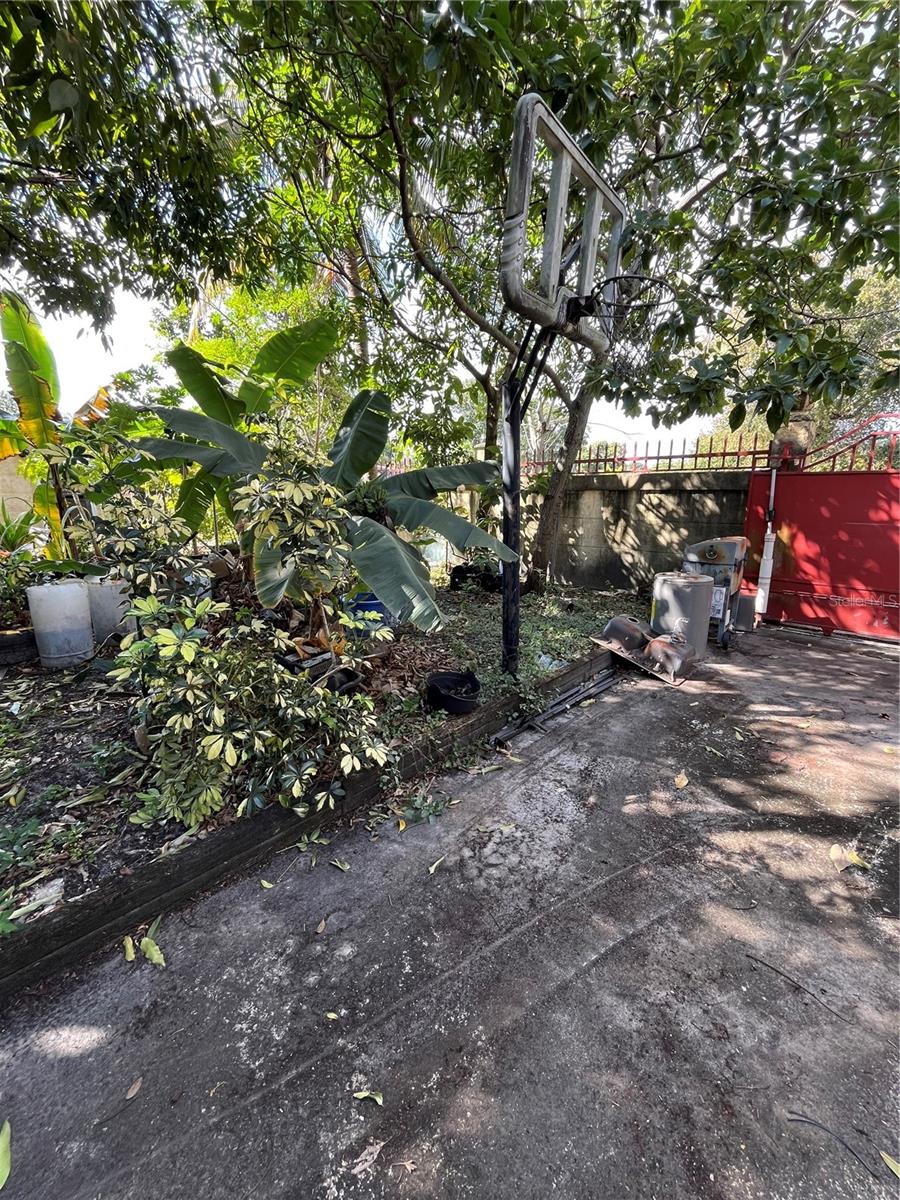 PINEWOOD PARK EXT - Residential