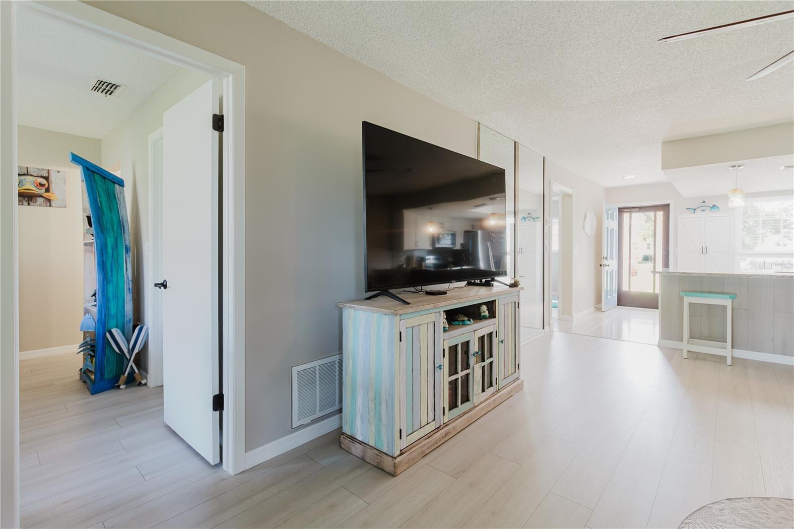 WOODS VILLAGE CONDO PH 2 - Residential