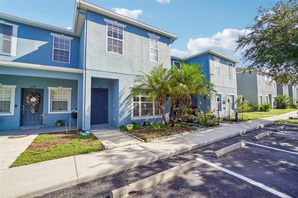 Photo of 6716 Lake Camden Way, Gibsonton, FL 33534 (MLS # TB8558915)