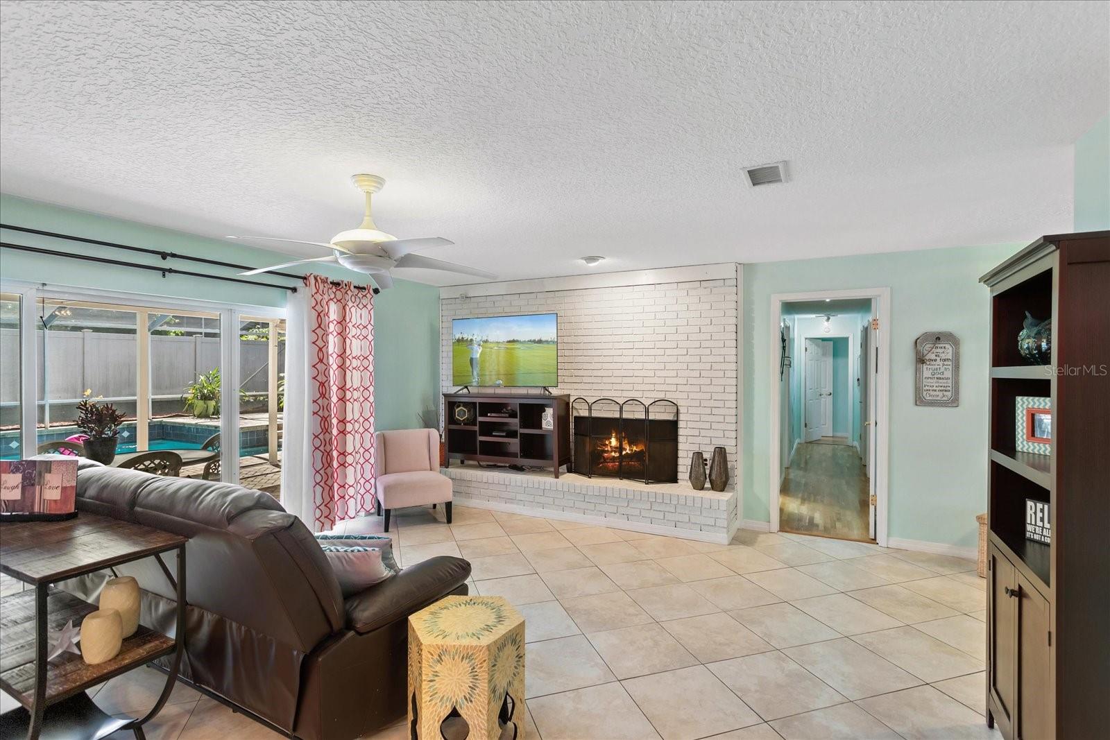 SWEETWATER OAKS SEC 15 - Residential