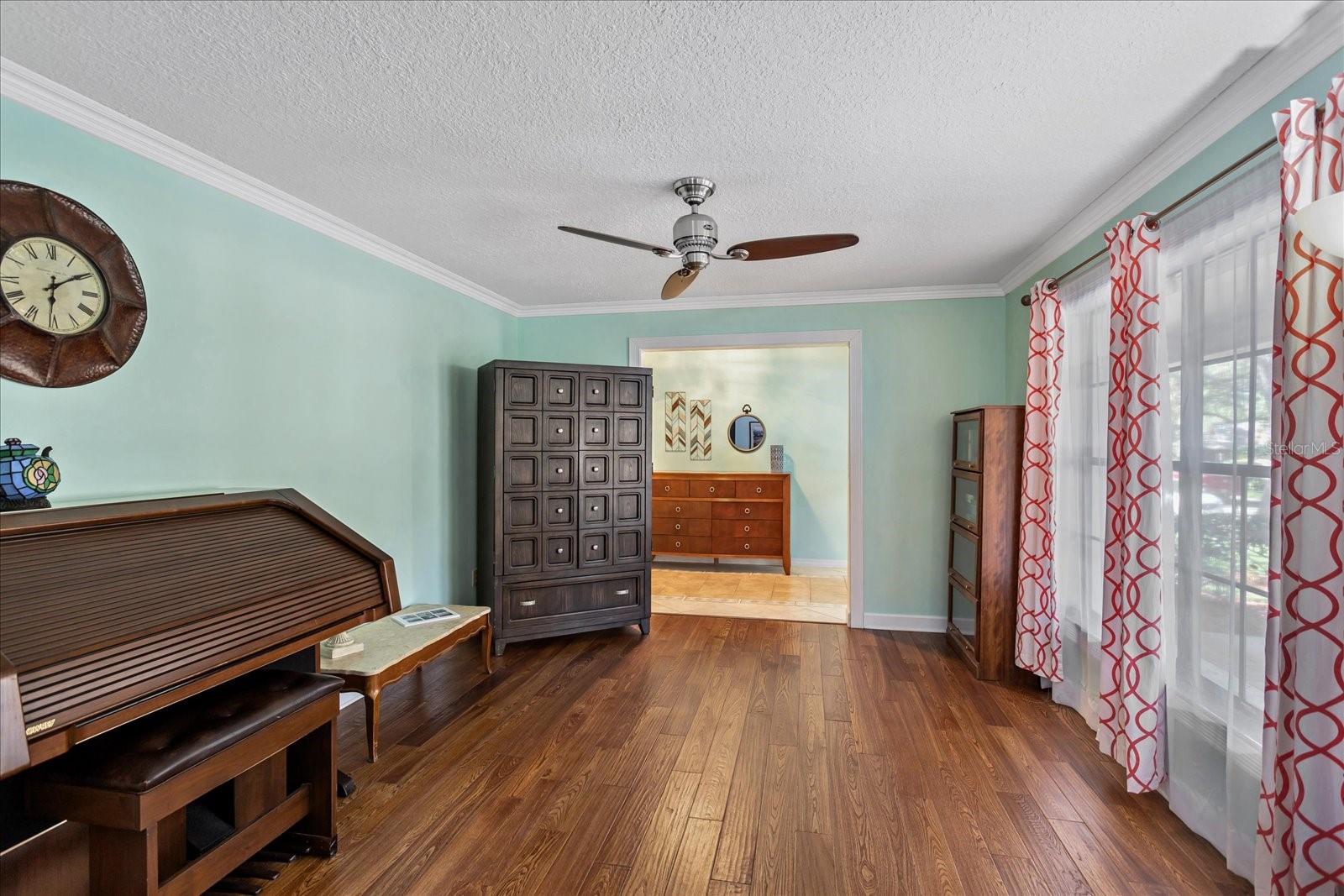 Casas a venda 4 - Jen Dantas 401 MAGNOLIA OAK DRIVE