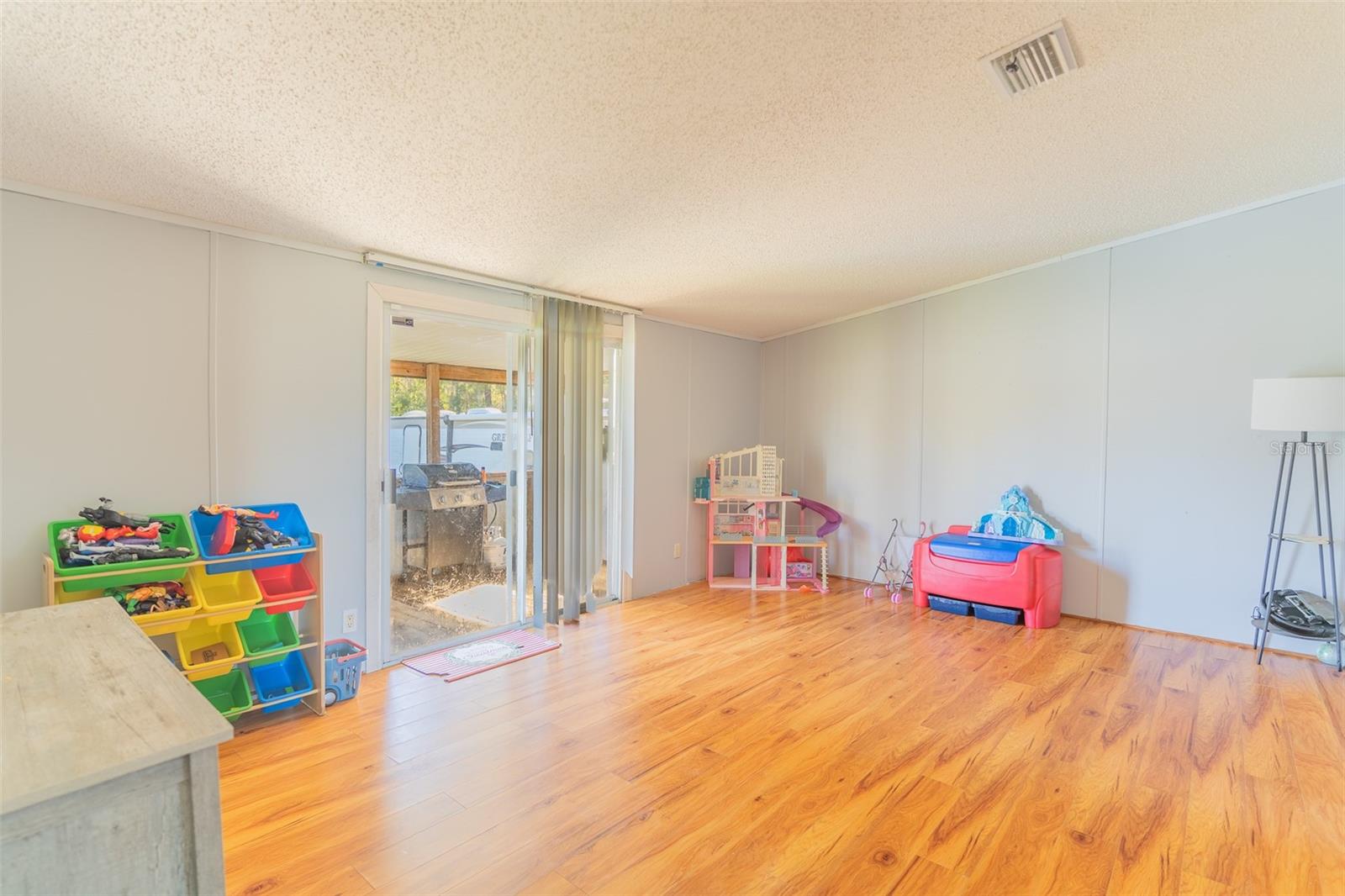 PIONEER TRLS PH II - Residential