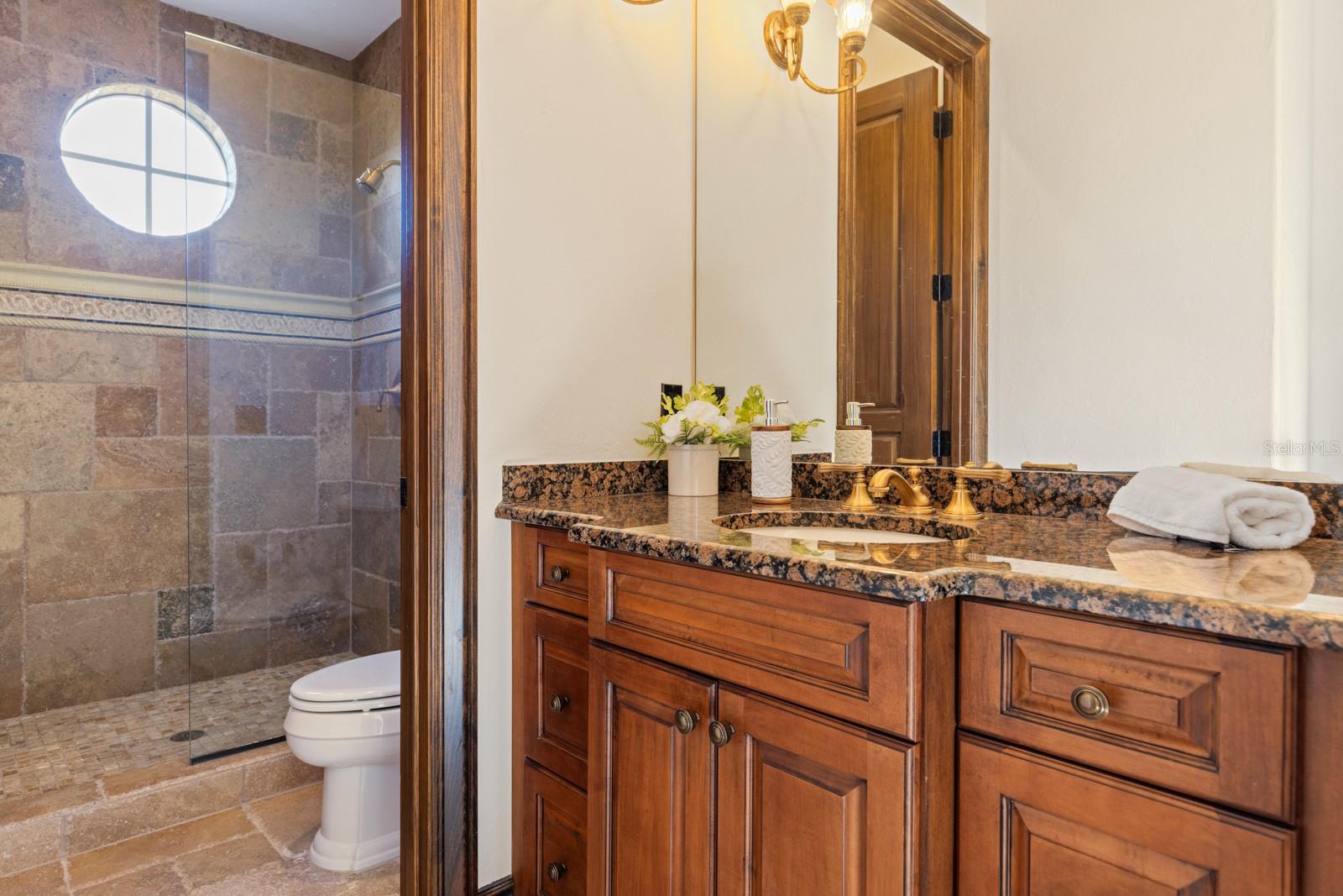 KEENES POINTE 46/104 - Residential