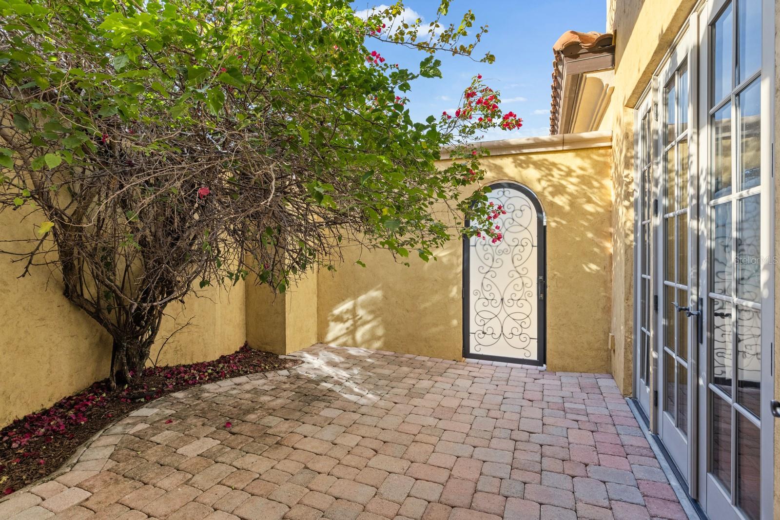 KEENES POINTE 46/104 - Residential