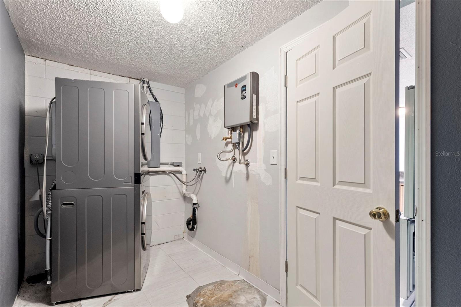 HIGHPOINT ESTATES - Residential