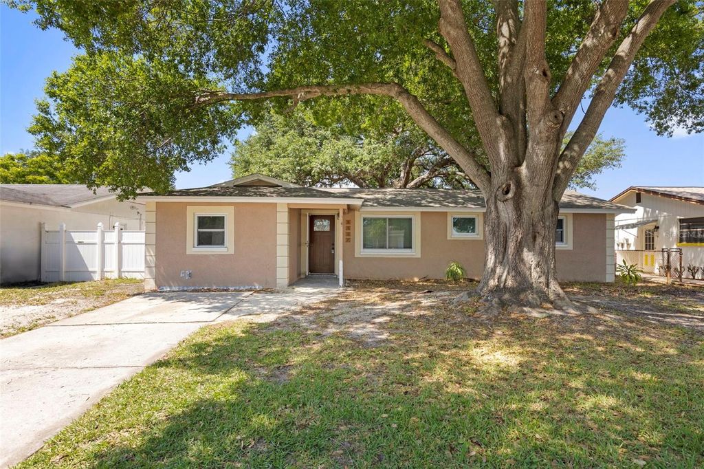 Photo of 5557 146th Terrace N, Clearwater, FL 33760 (MLS # TB8503248)