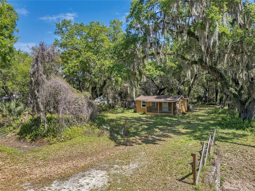 Photo of 1705 Evergreen Street, Kissimmee, FL 34746 (MLS # O6391892)