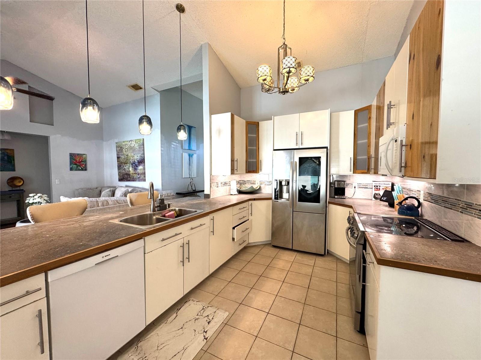 SOUTHFORK SUB - Residential Lease