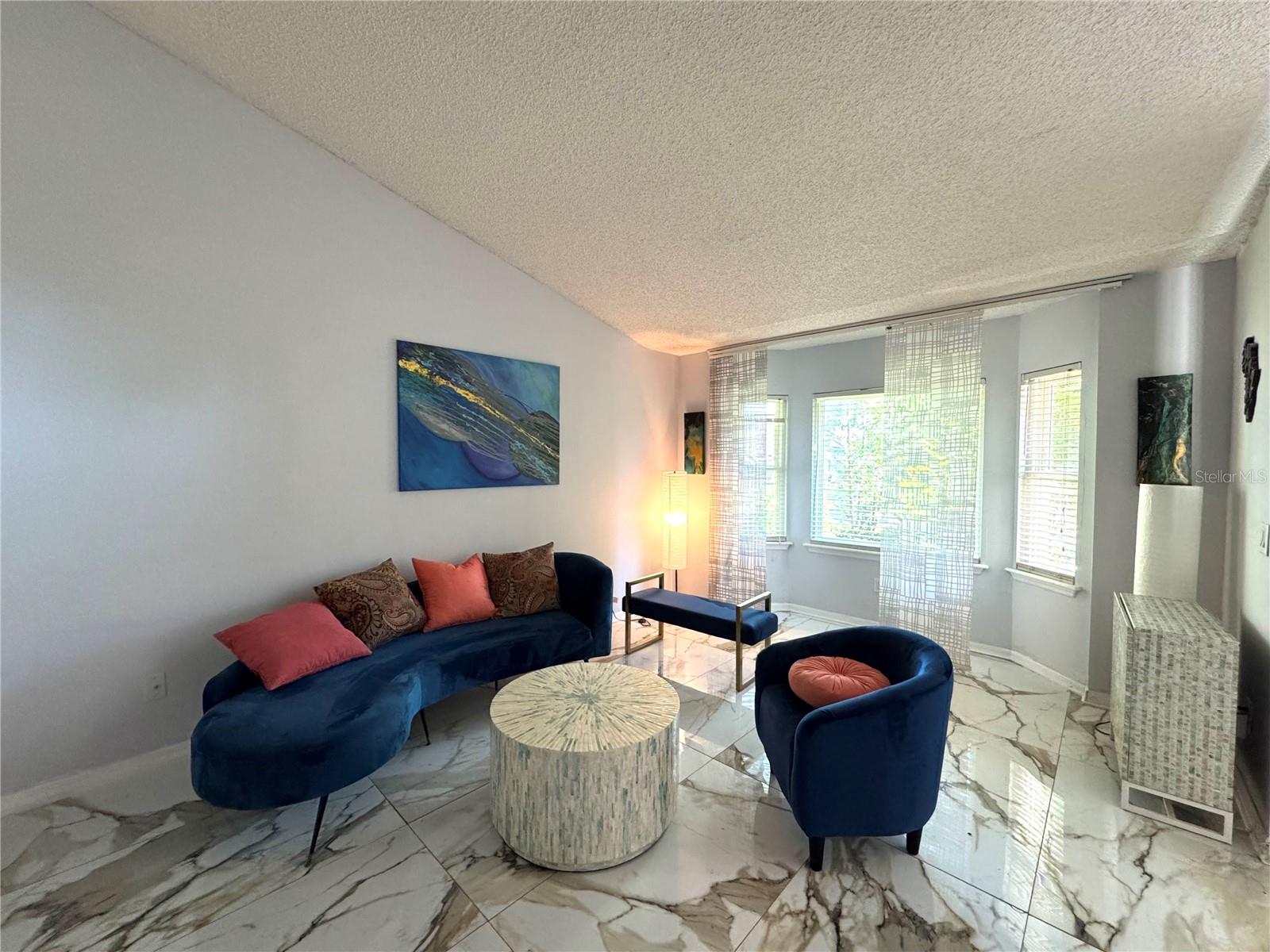 SOUTHFORK SUB - Residential Lease