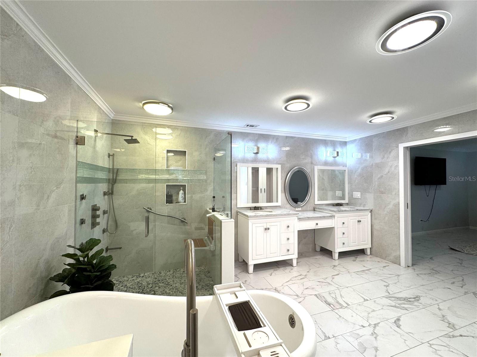 SOUTHFORK SUB - Residential Lease