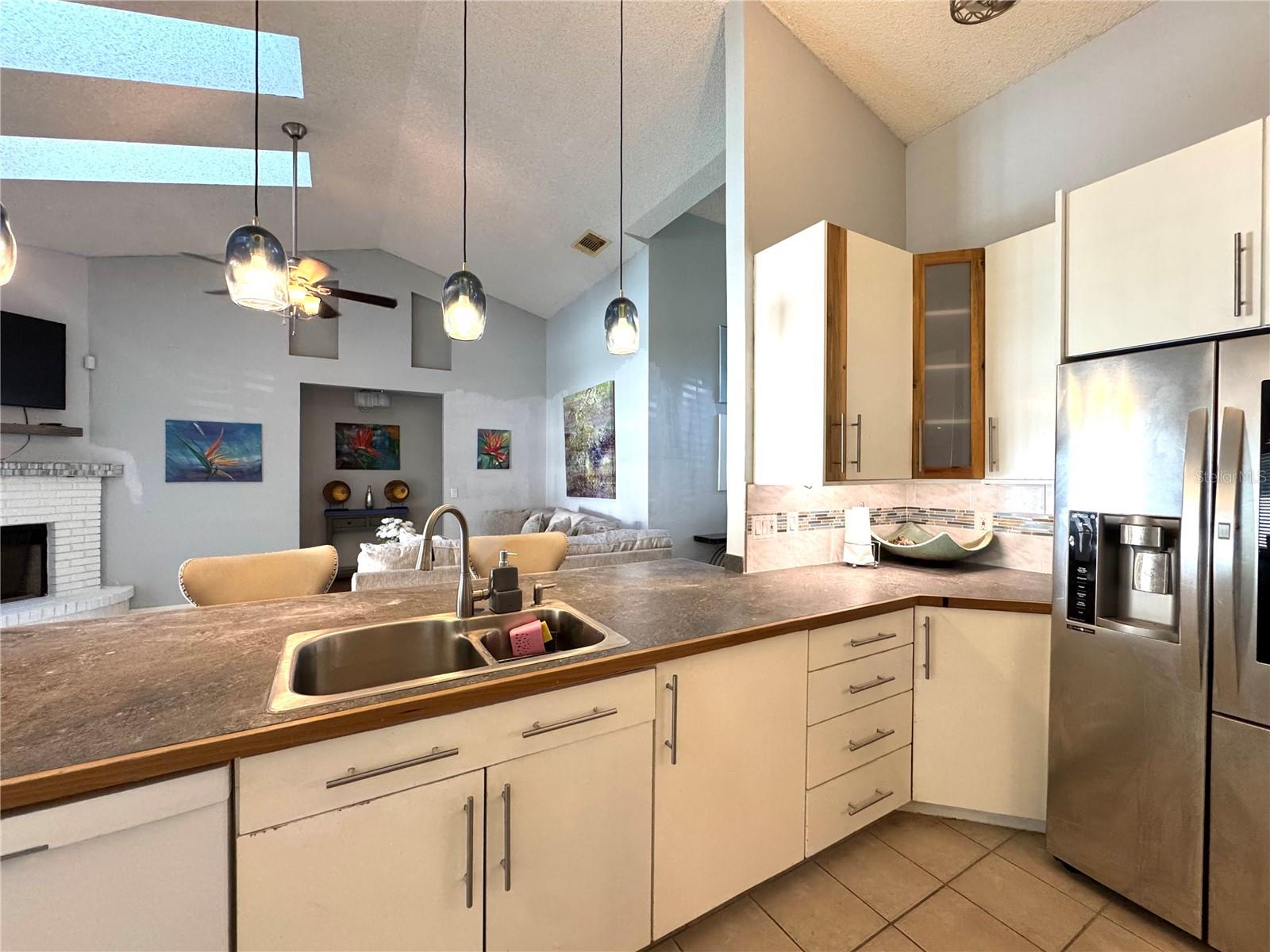 SOUTHFORK SUB - Residential Lease