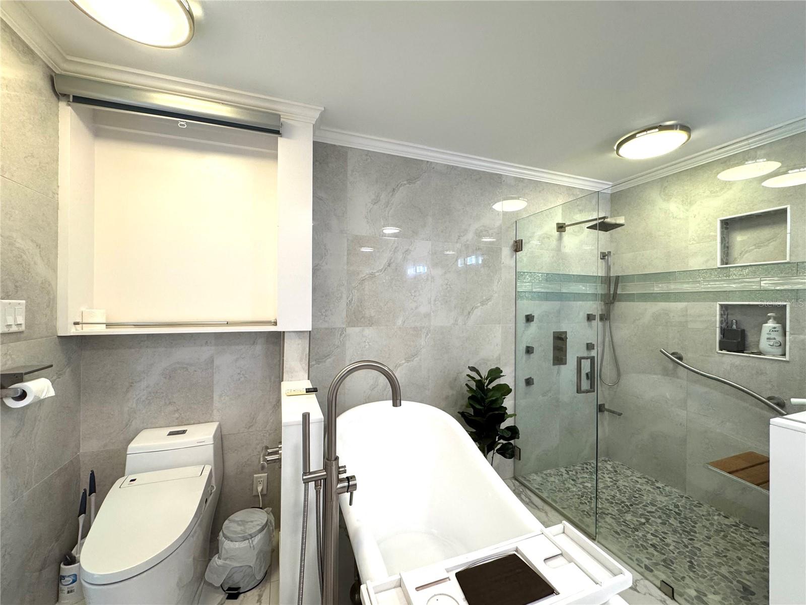 SOUTHFORK SUB - Residential Lease