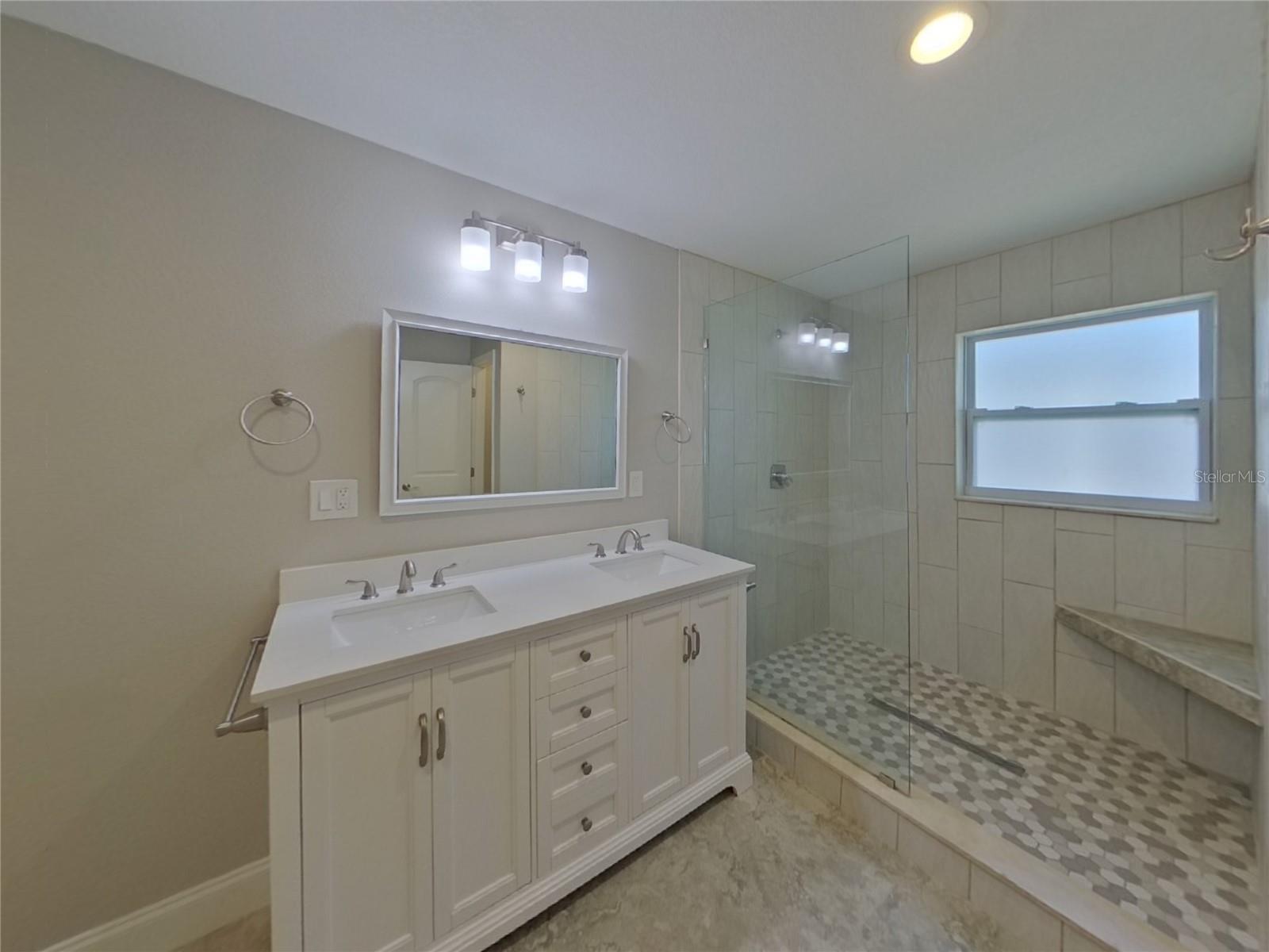 FRAZE ACRES - Residential Lease