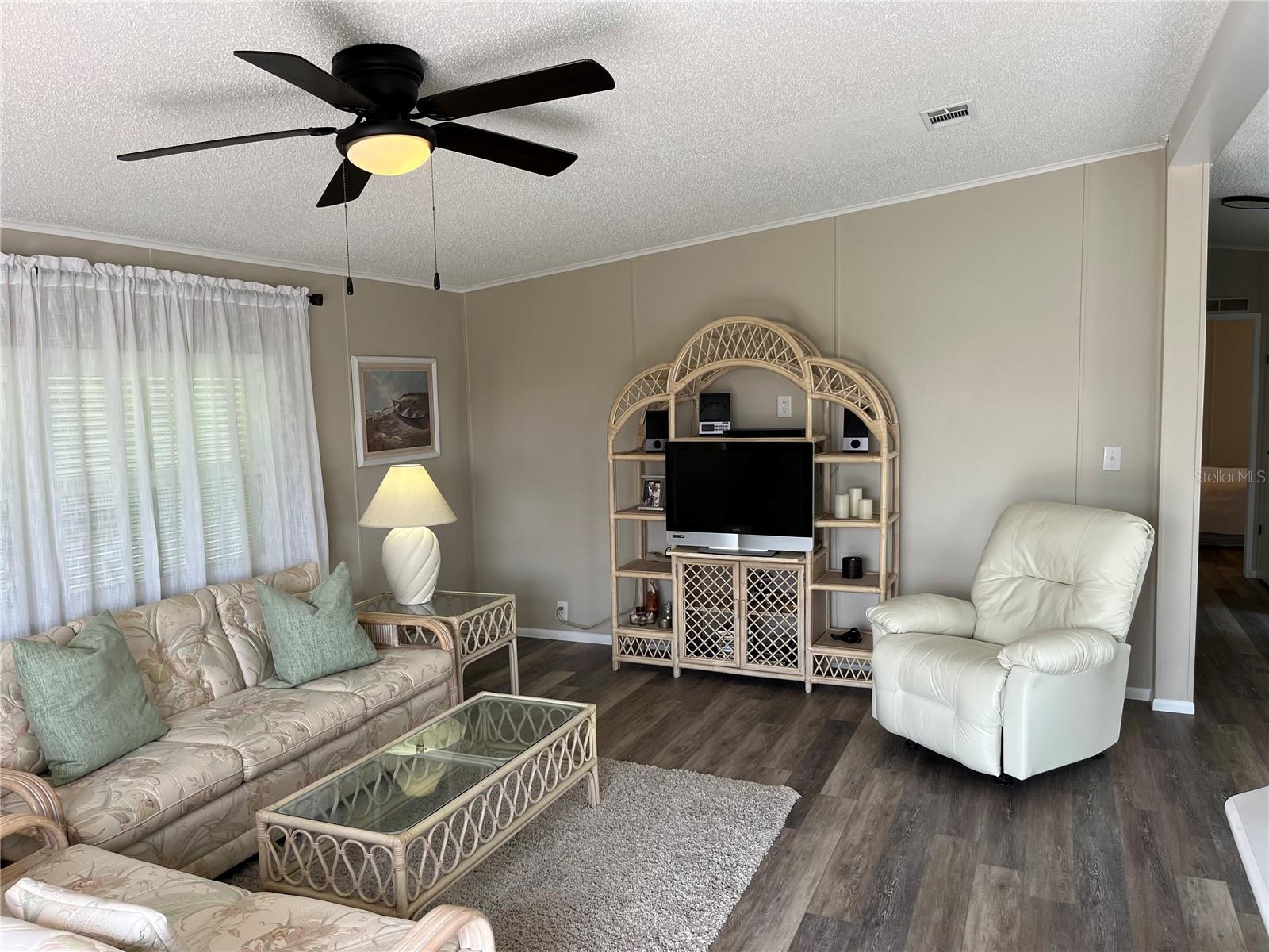 LA CASA MHP CO-OP - Residential