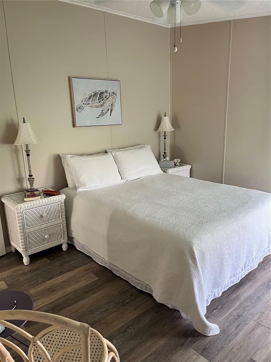 LA CASA MHP CO-OP - Residential