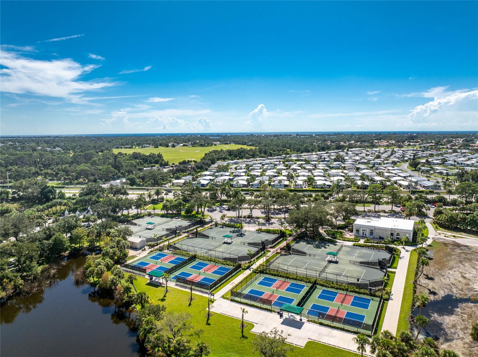 BOCA ROYALE - Residential
